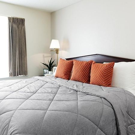 Intown Suites Extended Stay Marietta Ga - Roswell Rd エクステリア 写真